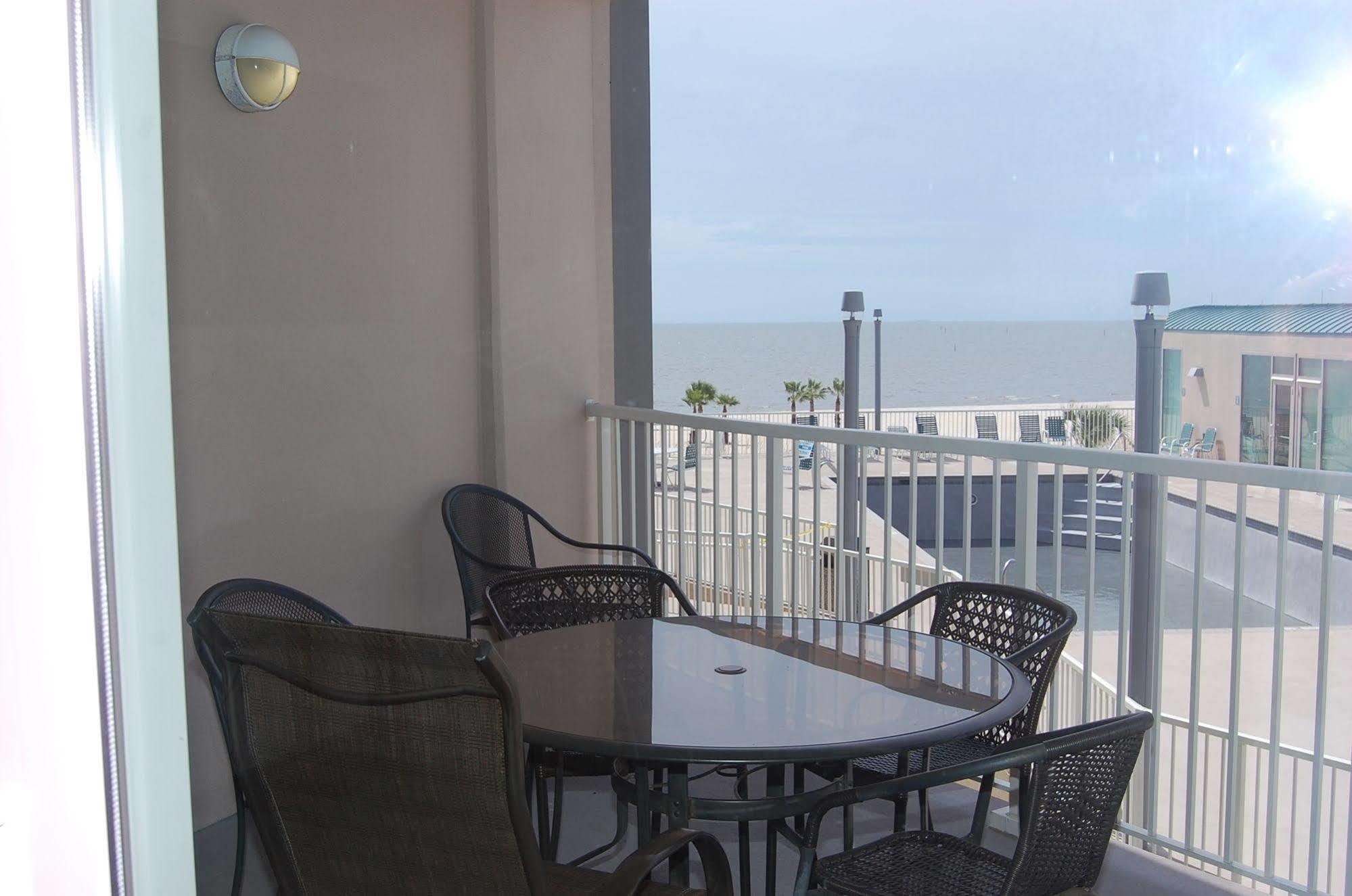 Sea Breeze Condominium Resort Μπιλόξι Εξωτερικό φωτογραφία